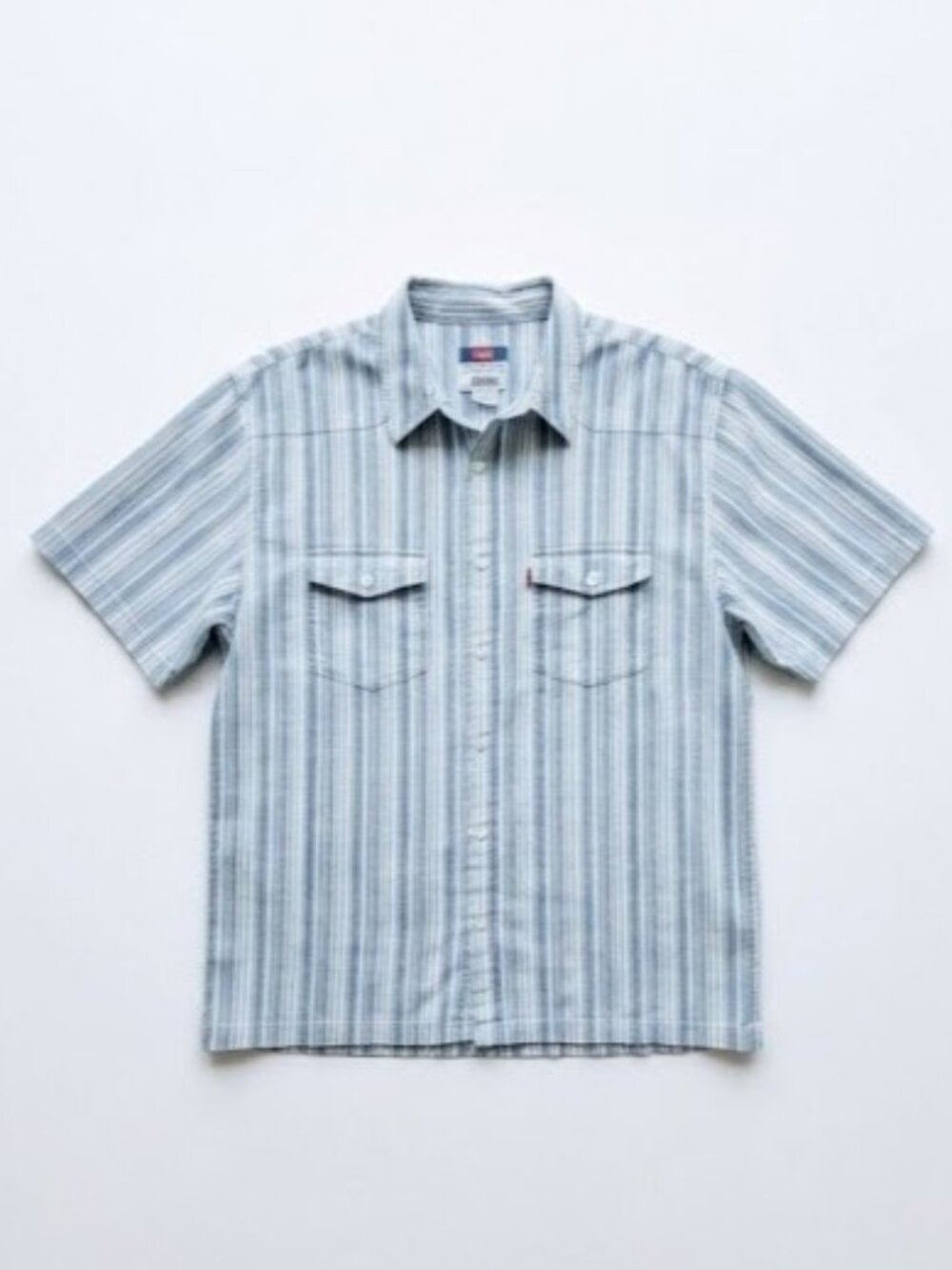 Levi's Men's Light Blue Striped Short-Sleeve Button-Up Shirt